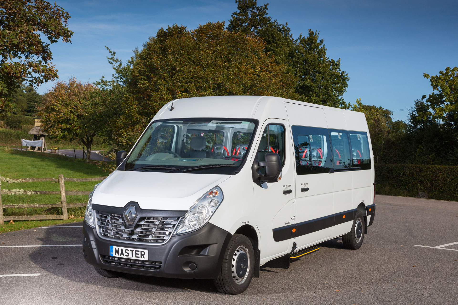 Used 2018 Renault Master 14 Seater Accessible Minibus for Sale for Sale