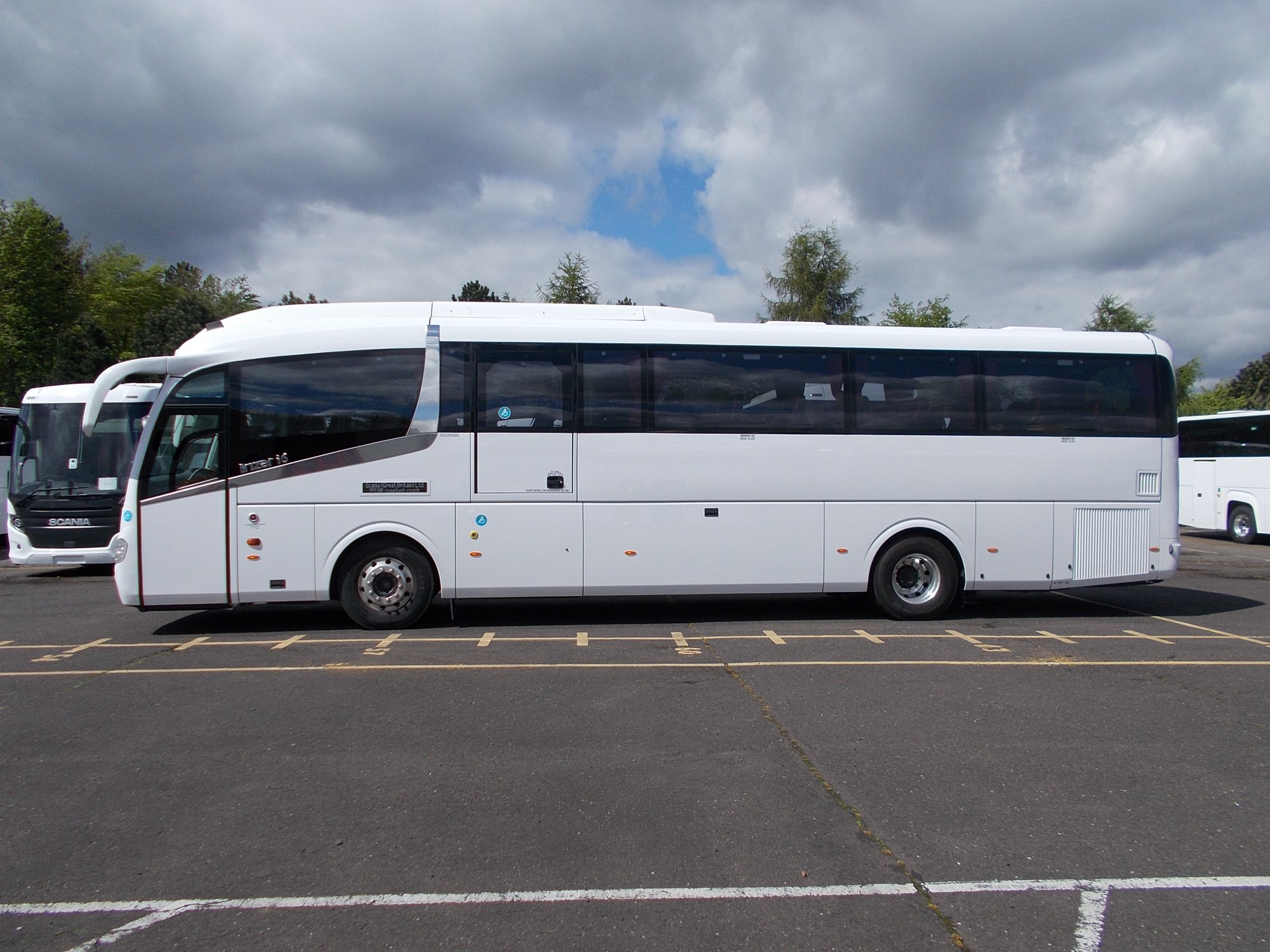 Front - Bus & Coach Buyer Classifieds