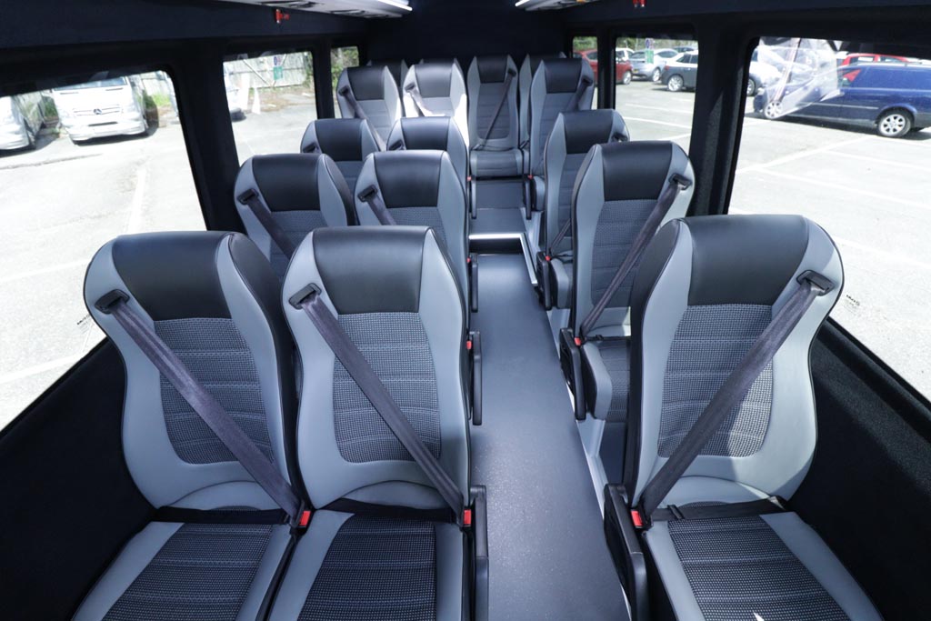 New Mercedes Sprinter 516 – 16 Seat Mini Coach - Image 4