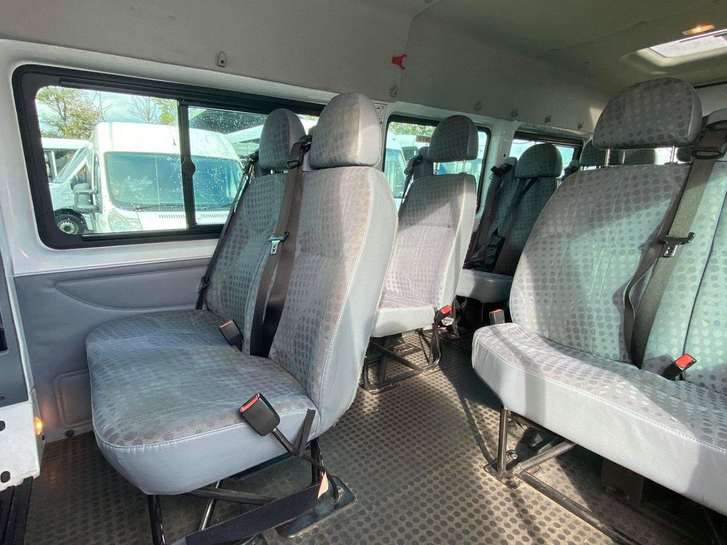 Ford Transit 2.2 TDCi 430 LWB 17 Seater Minibus - Image 4