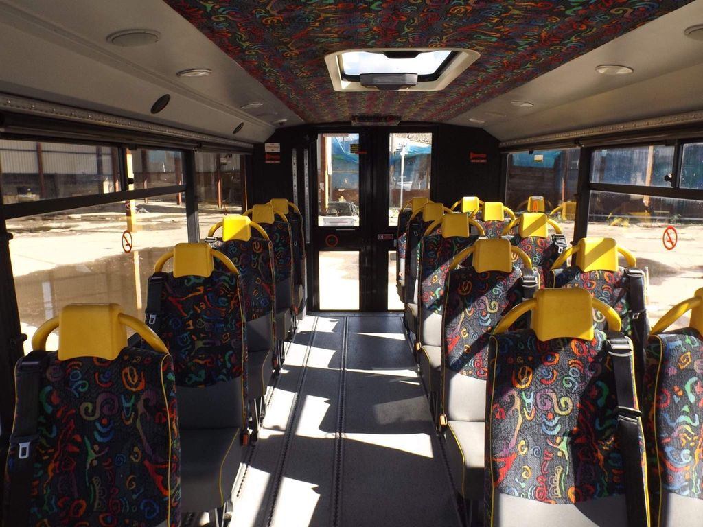 Iveco Daily Iris 3.0 LWB 17 Seat Accessible Minibus - Image 4