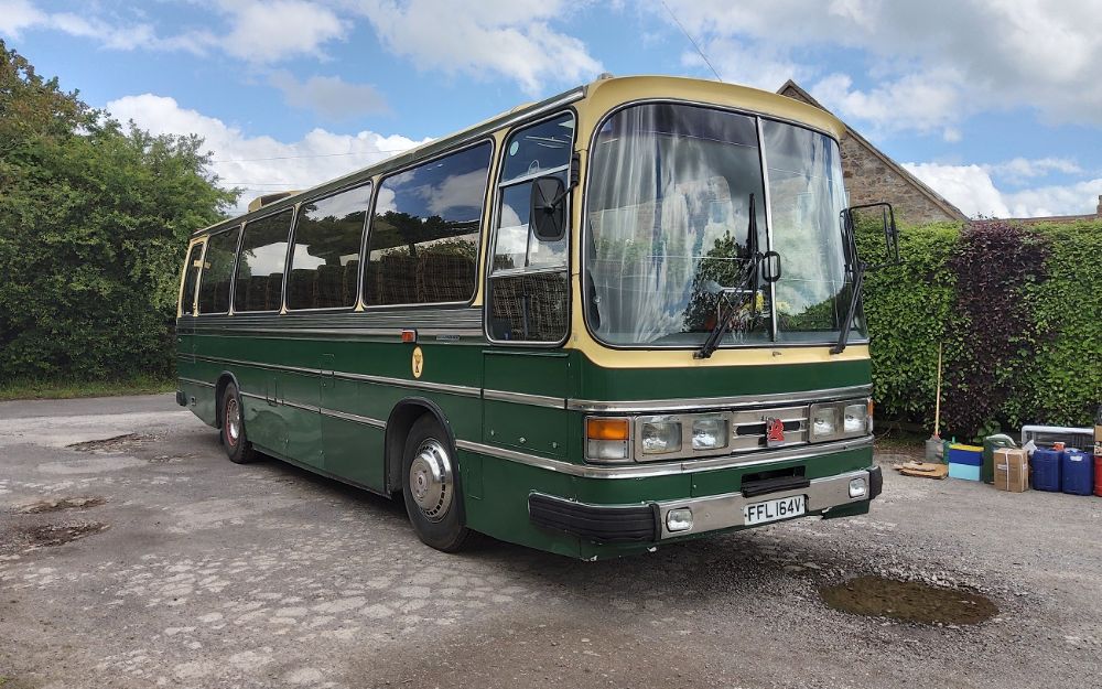 1980 (V) Bedford YLQ Duple Dominant II - Image 1