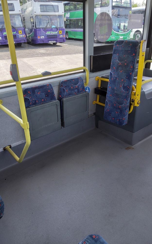 2015 (15) ADL Enviro 200 - Image 7