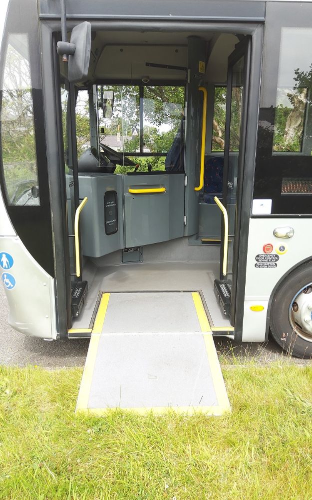 2015 (15) ADL Enviro 200 - Image 4