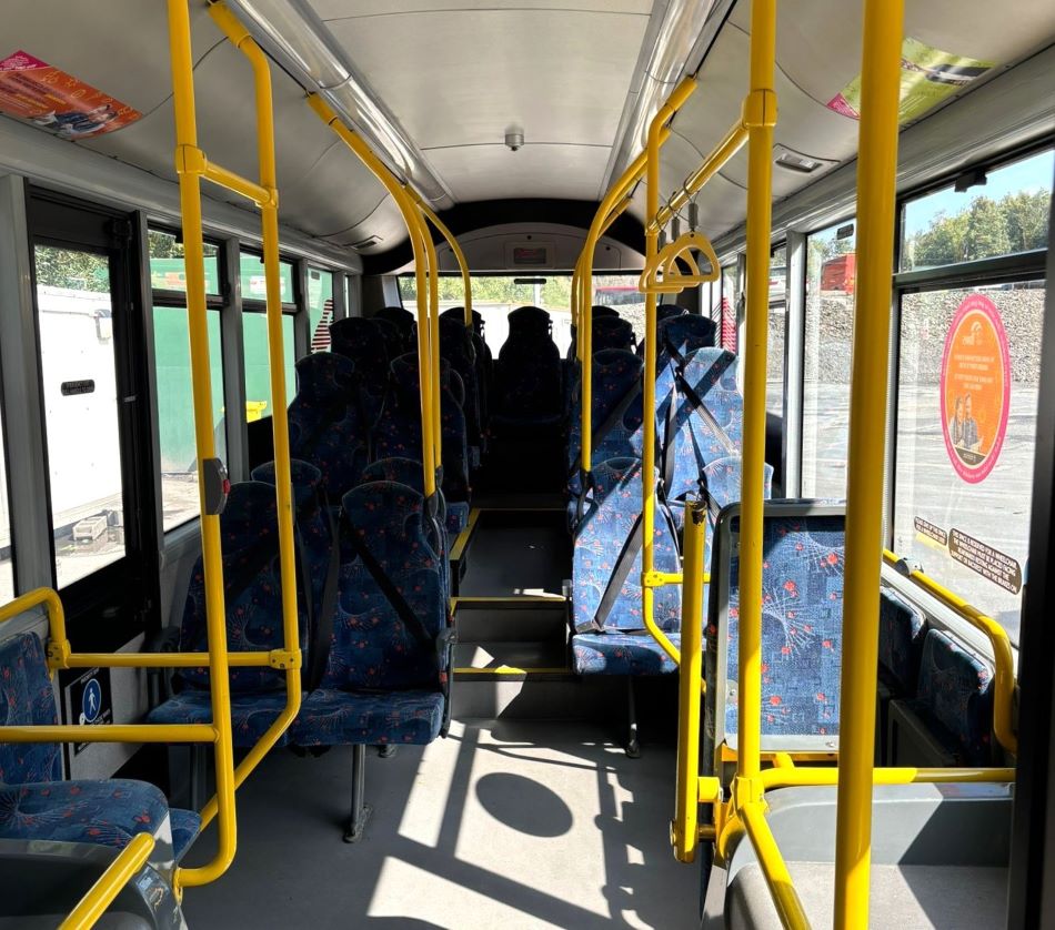 2015 (15) ADL E200 8.9m with seatbelts - Image 1