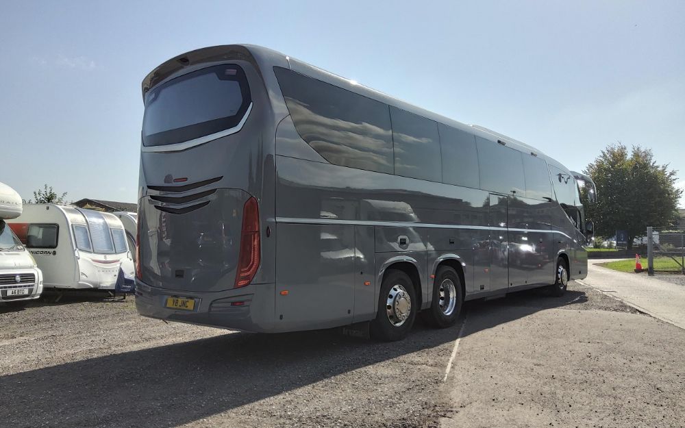 2016 (16) Irizar i8 Integral - Image 2