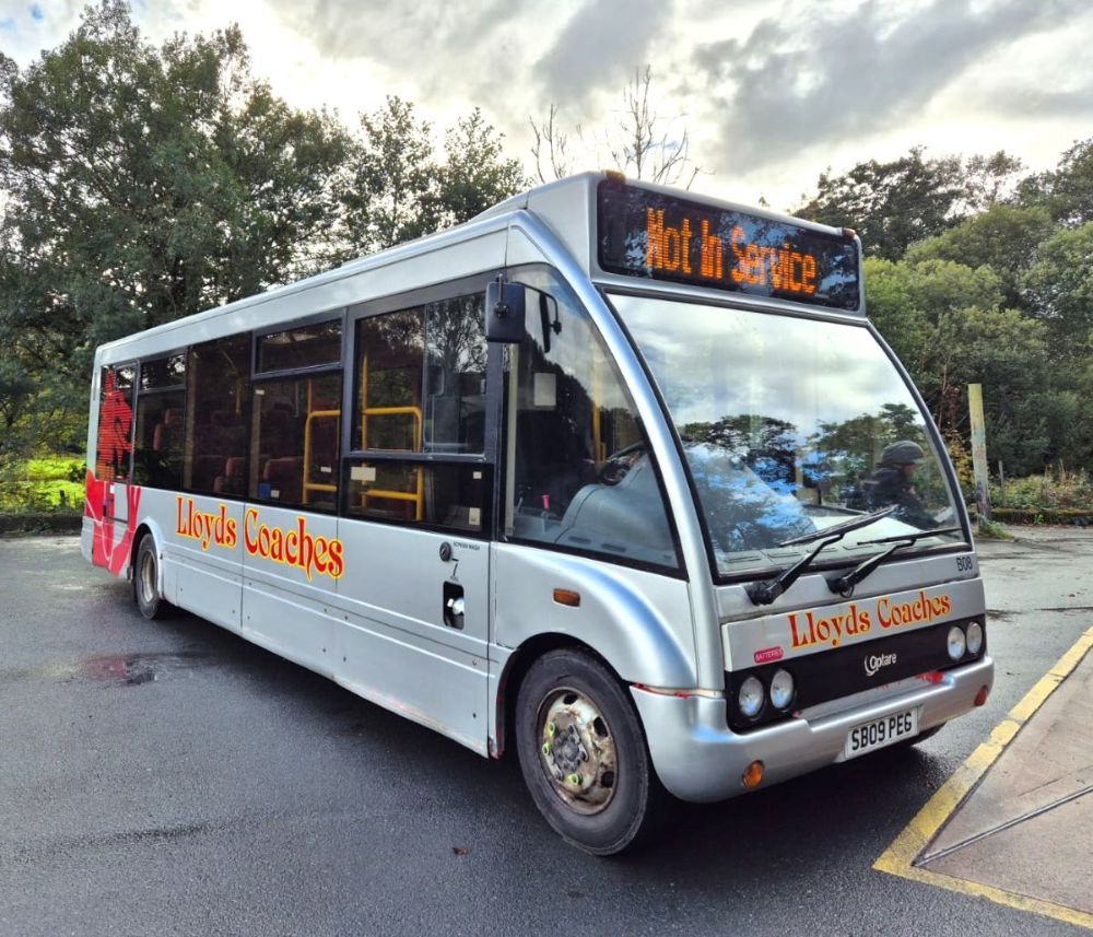 2009 (09) Optare Solo Slimline with seatbelts - Image 2