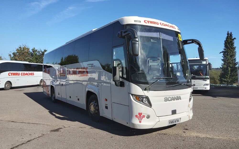 2016 (16) Scania K360IB Higer Touring - Image 1