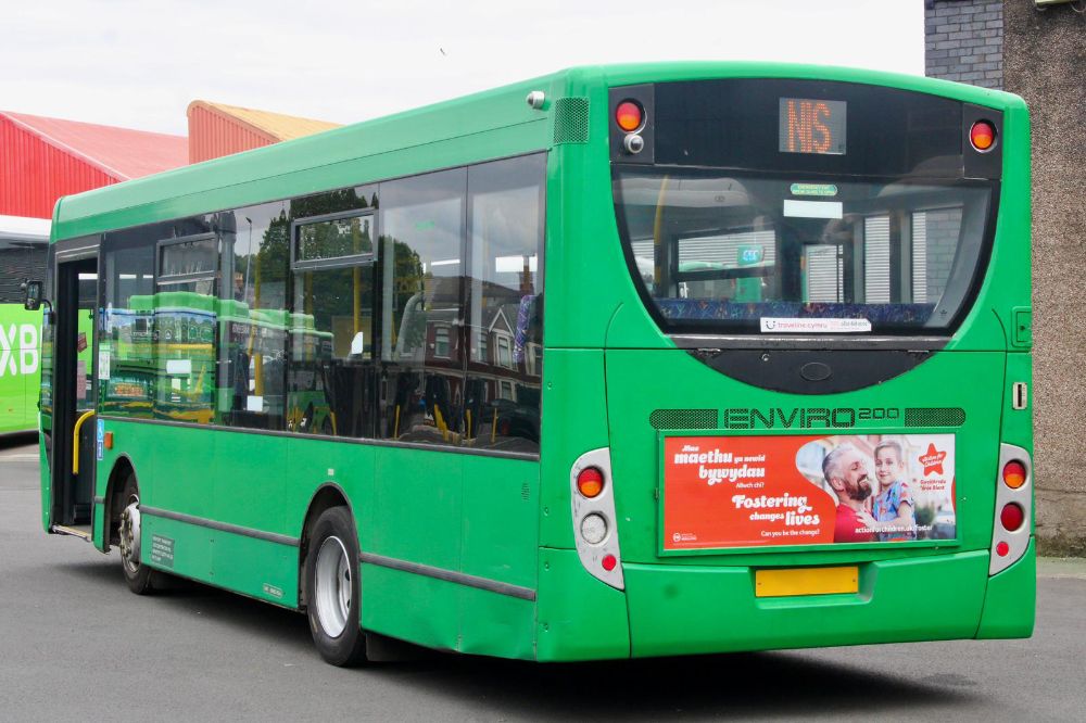 2011 (11) ADL Enviro 200 8.9m - choice of 5 - Image 4