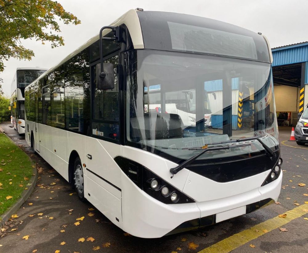 2018 (18) ADL E200 MMC 10.8m with seat belts - Image 2