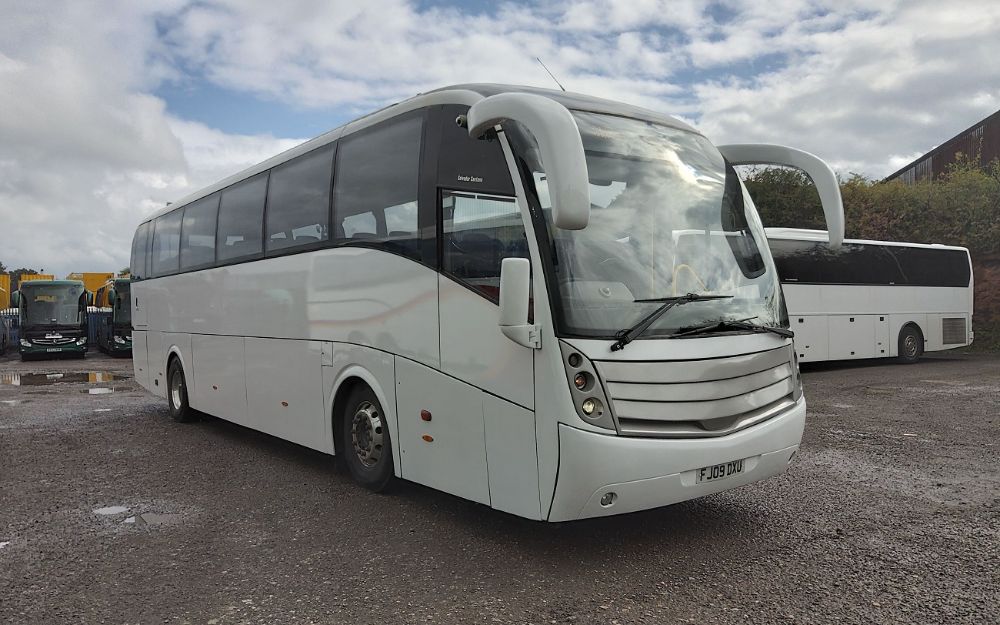 2009 (09) Scania K340EB Caetano Levante - Image 1