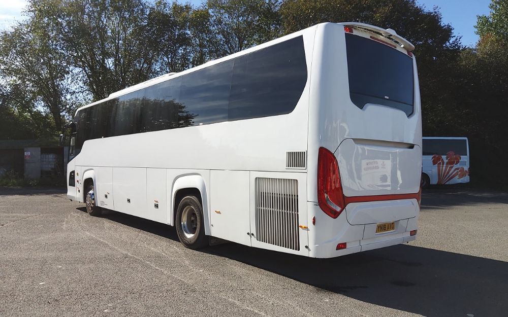 2018 (18) Scania K360IB Higer Touring - Image 3