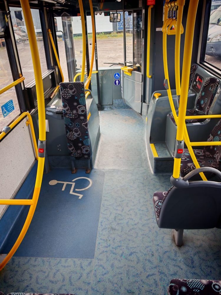 Alexander Dennis Enviro 200 - Image 6