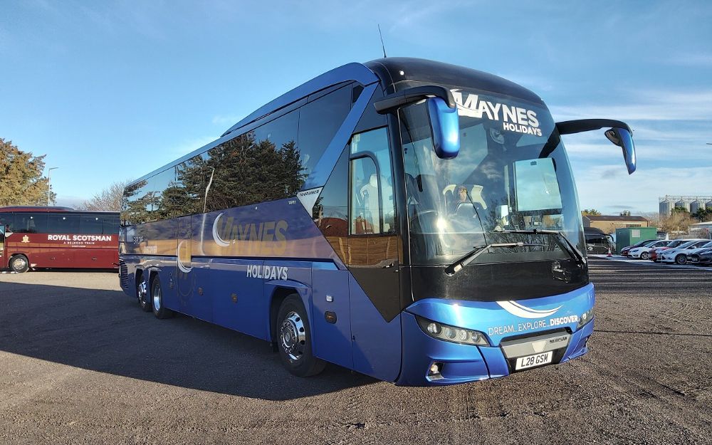 2021 (21) Neoplan P22 Tourliner II - Image 1