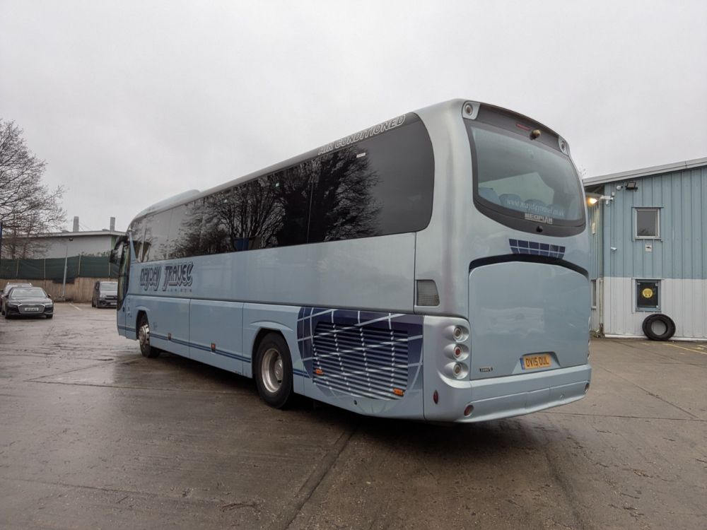 2015 (15) Neoplan P21 Tourliner - Image 3