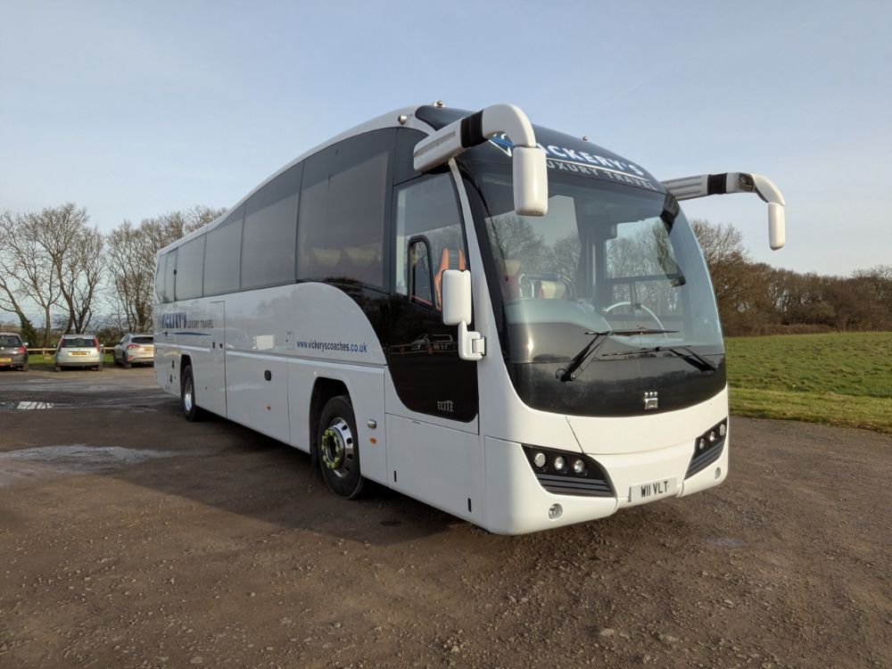 2010 (10) Volvo B9R Plaxton Elite - Image 1