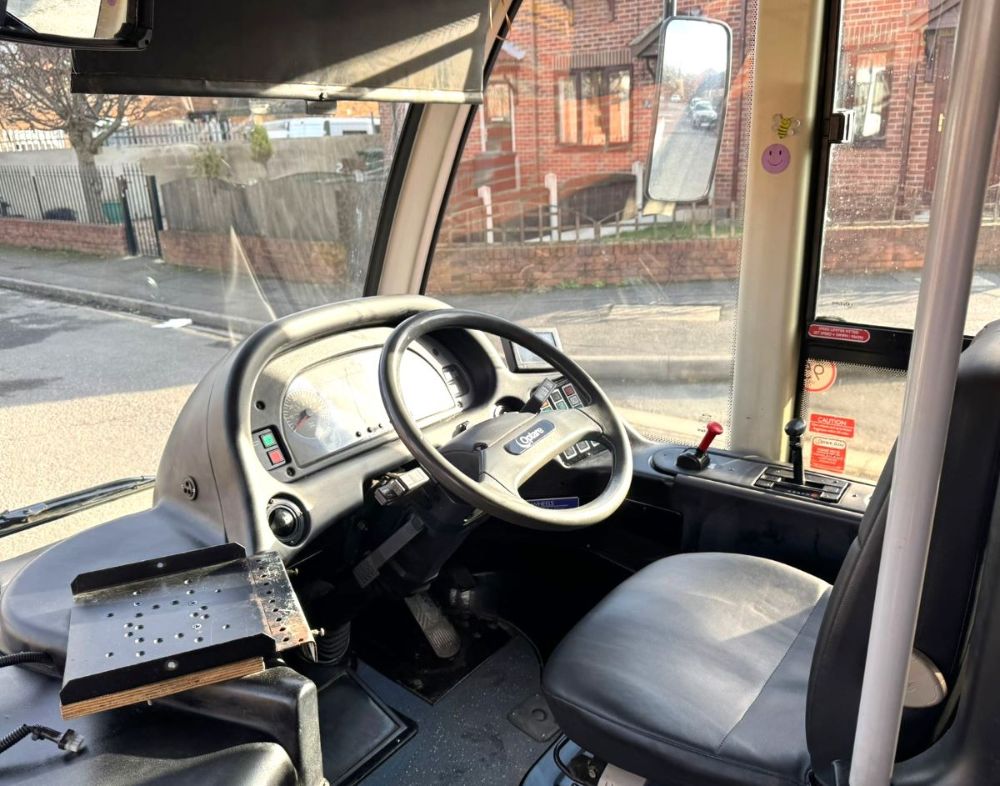 2015 (15) Optare Solo SR. 8.9m 31 seats (ref 5AXS) - Image 5