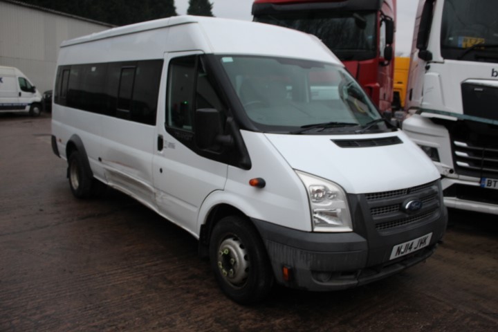 Ford Transit minibus - Image 7