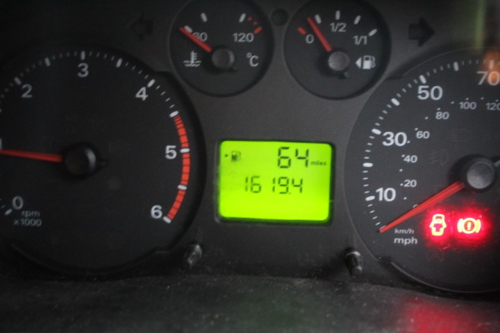 Ford Transit minibus - Image 6