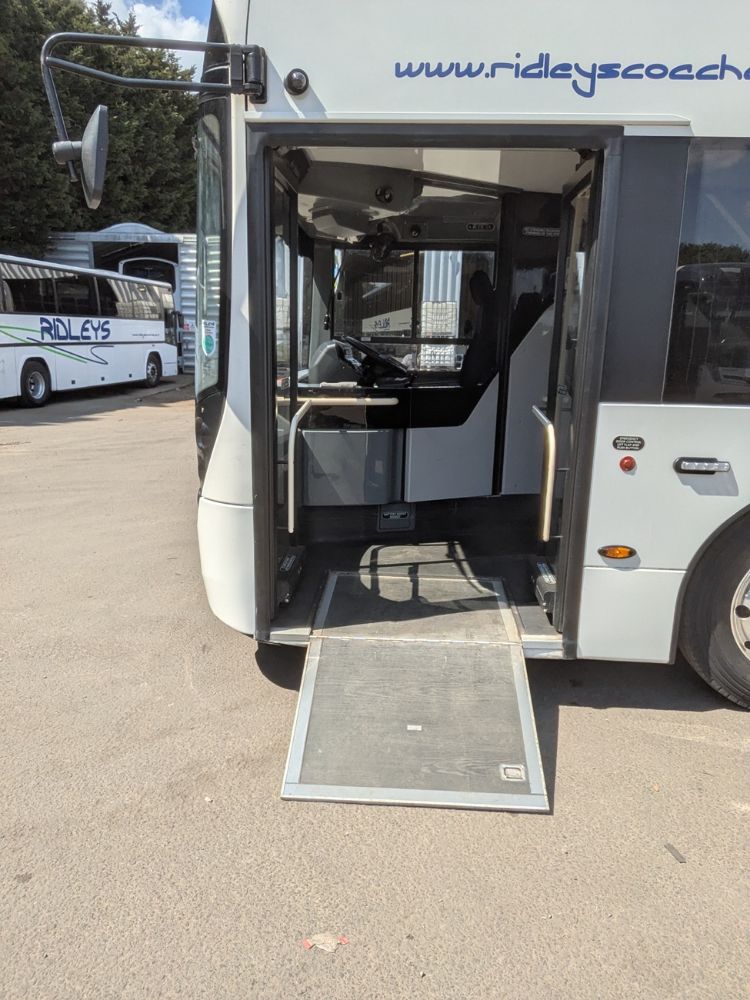 2022 (22) ADL Enviro 400 MMC - Image 4