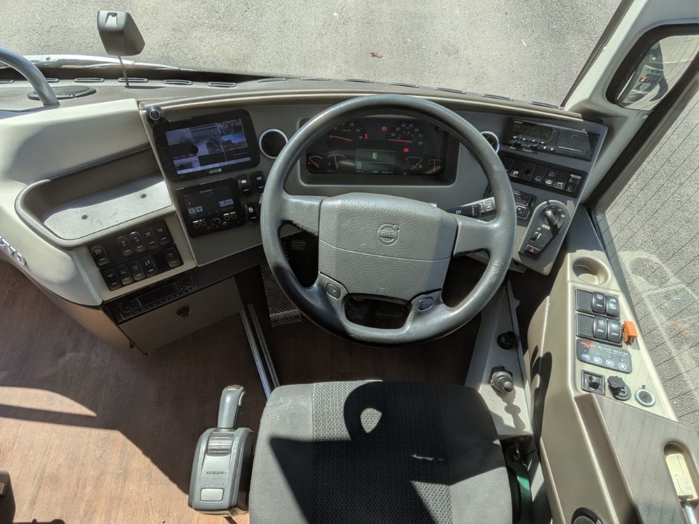 2016 (16) Volvo B8R Sunsundegui SC5 - Image 7