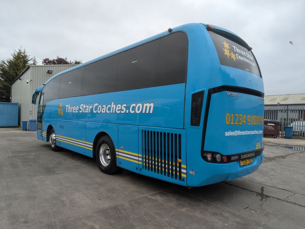 2015 (15) Volvo B8R Sunsundegui SC5 - Image 3