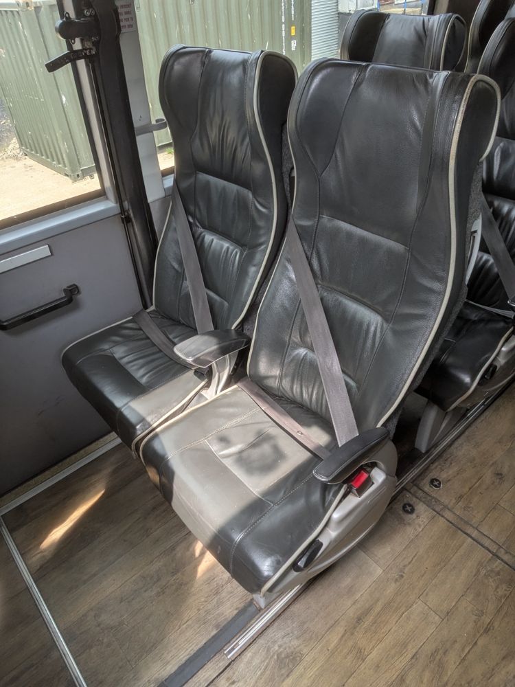 2011 (11) Volvo B9R Caetano Levante - Image 5
