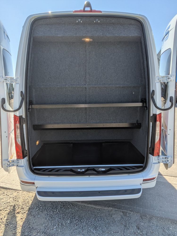 2025 (25) Mercedes Benz Sprinter 517 CDi Paramount Conversion - Image 4