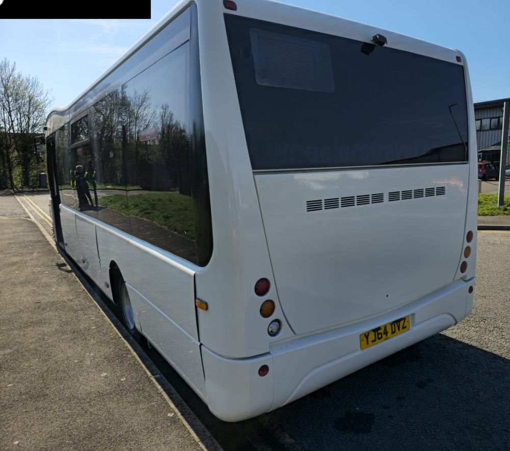 2014 (64) Solo SR 8.9m. 30 seats + seat belts. - Image 4
