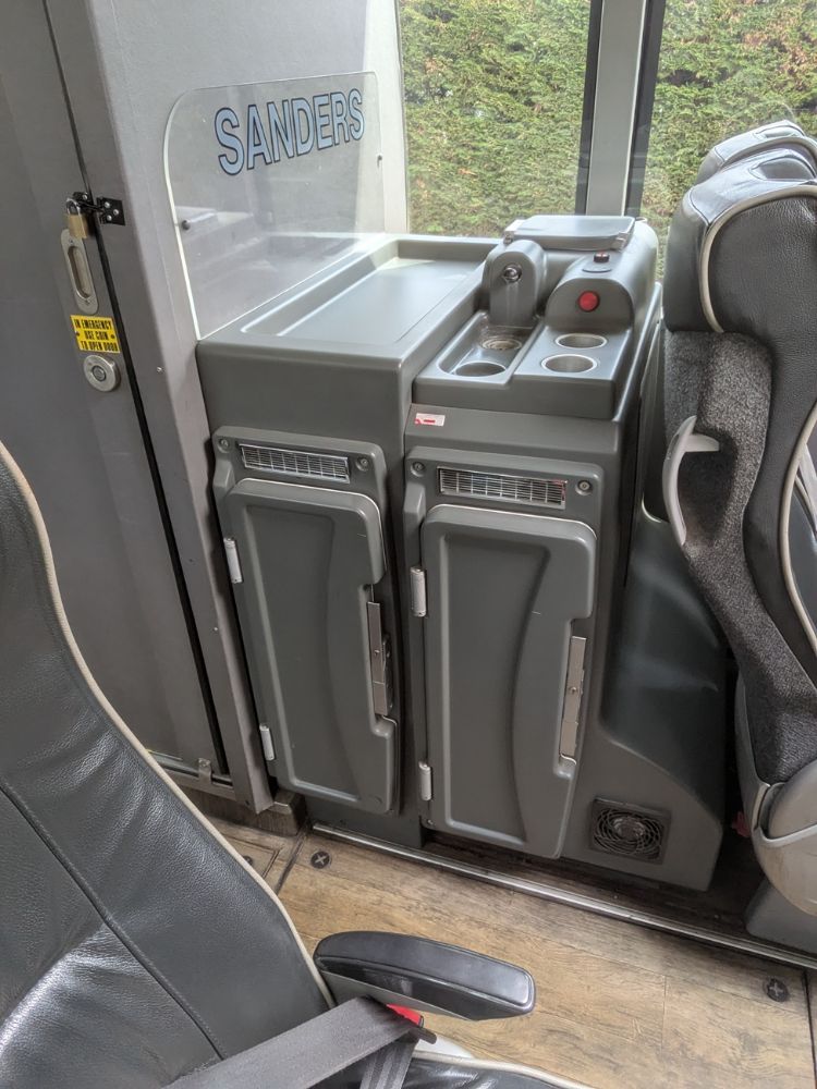 2011 (11) Volvo B9R Caetano Levante - Image 7