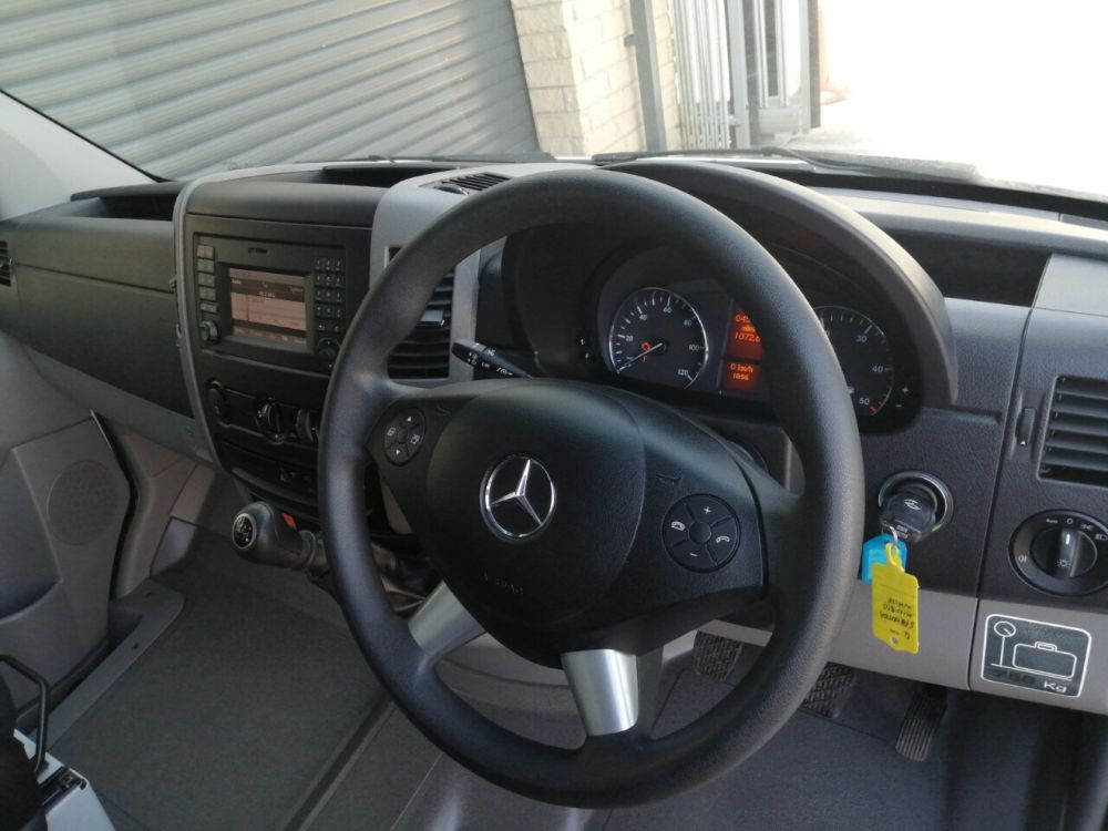 Mercedes Benz Sprinter - Image 6