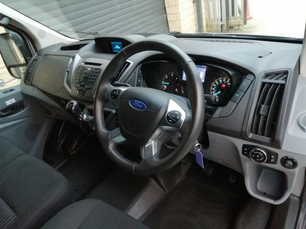 ford Transit - Image 5