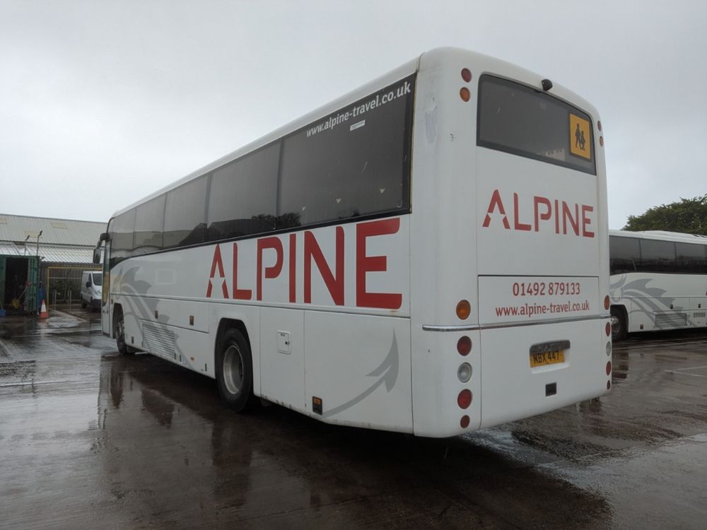 2001 (Y) Volvo B12M Plaxton Panther - Image 3