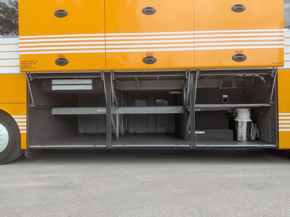 2006 (06) Van Hool T916 Astron - Image 4