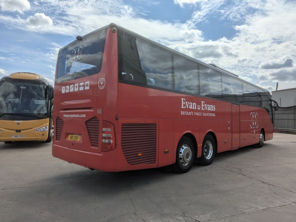 2015 (15) Mercedes Benz Tourismo M - Image 2