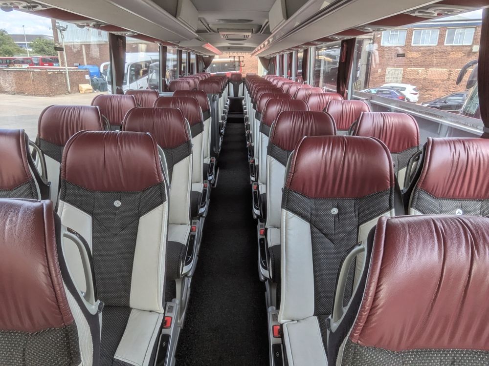 2015 (15) Mercedes Benz Tourismo M - Image 5