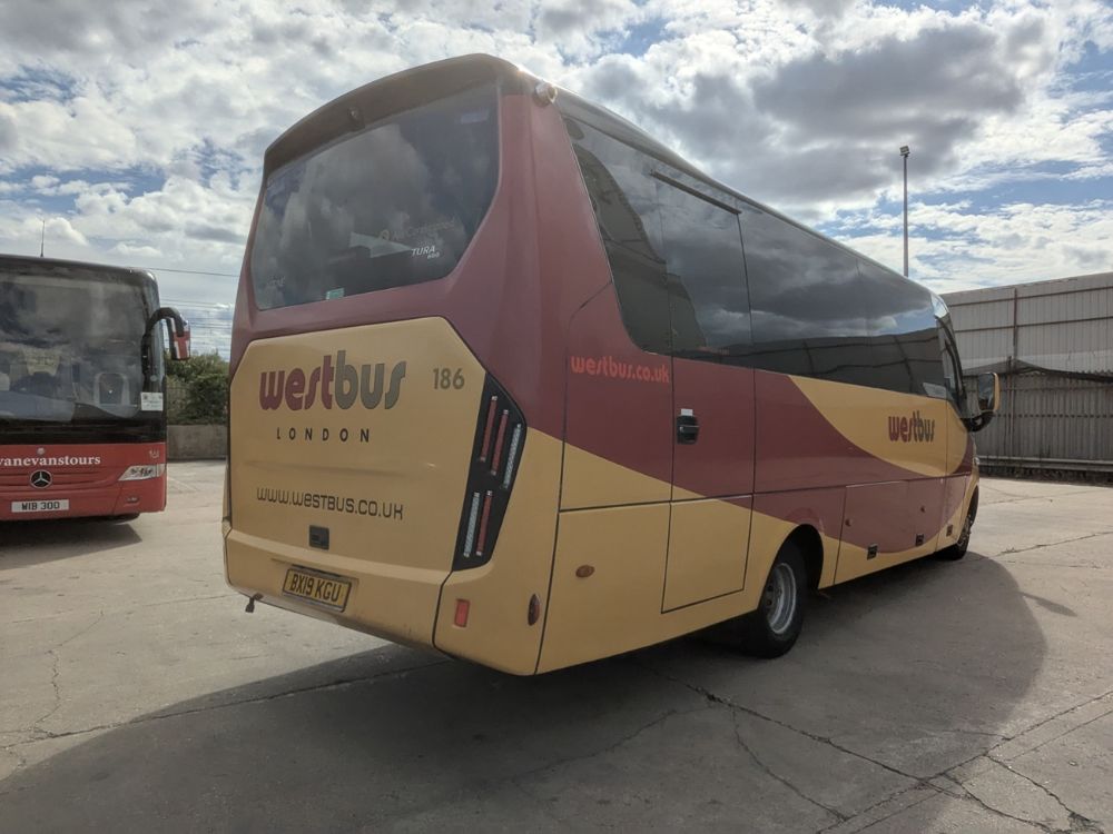 2019 (19) Iveco Daily 70C18 Noone Turas 600S - Image 2