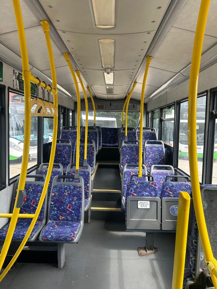 2010 (60) ADL Enviro 200 8.9m. 29 seats - Image 1