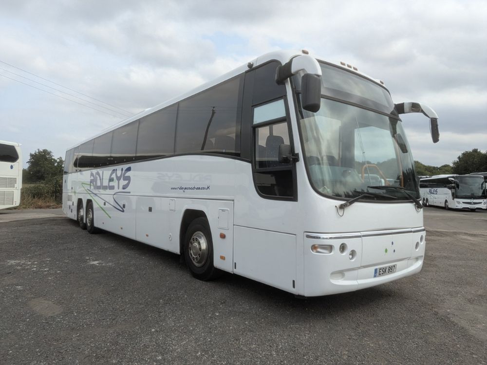 2007 (07) Volvo B12BT Plaxton Panther - Image 1
