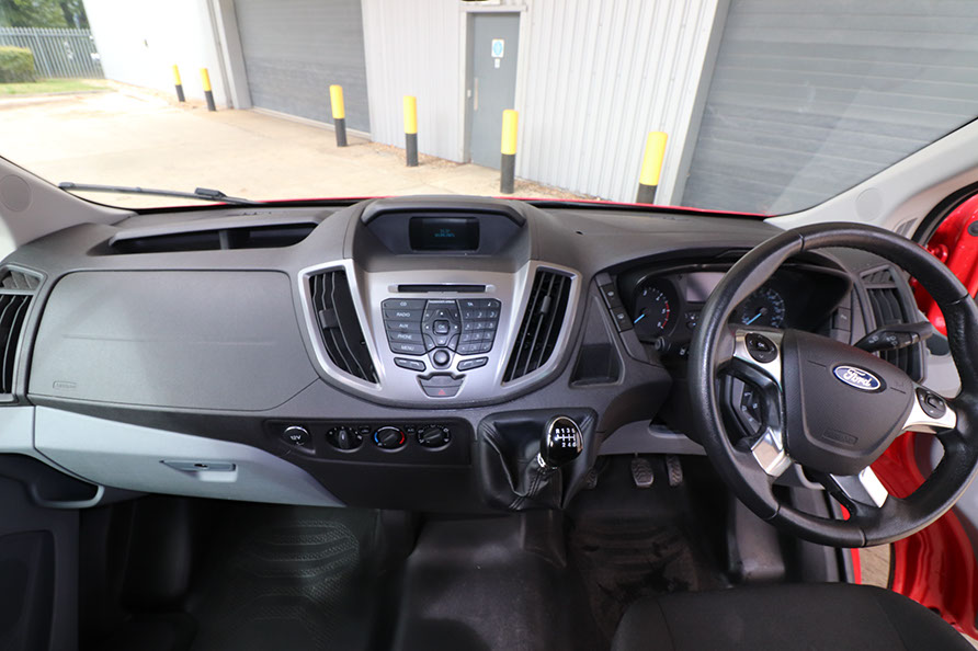 Ford Transit - Image 2