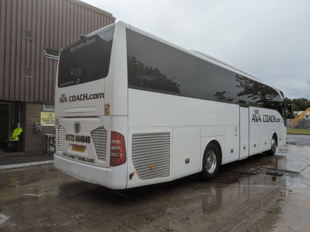 2018 (18) Mercedes Benz Tourismo - Image 2
