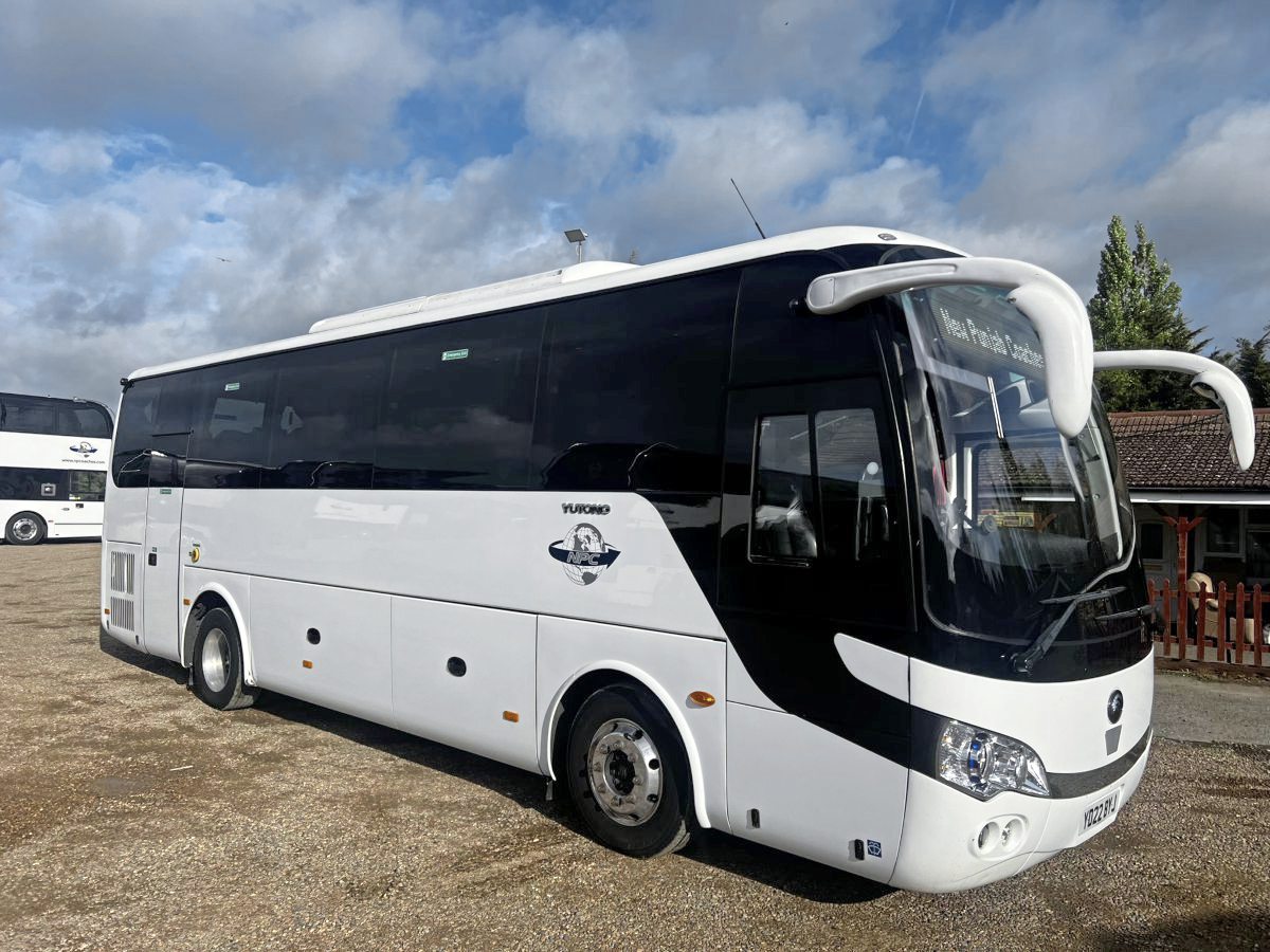 2022 TC9 Yutong - Image 2